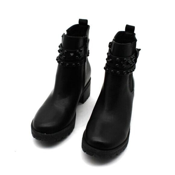 GC Shoes Black Ankle Boots - Picture 3 of 8